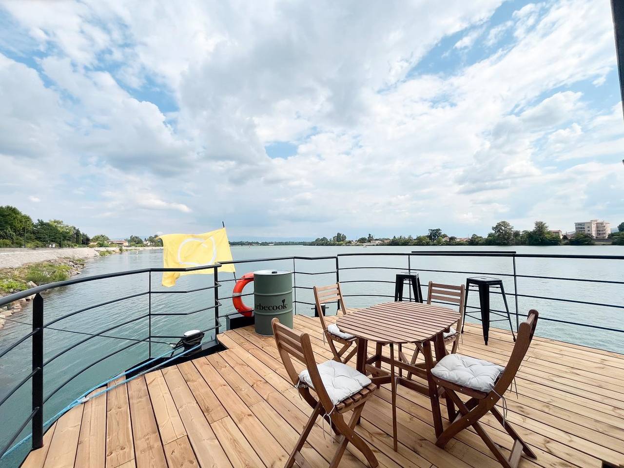 Gîte für 2 Personen mit Terrasse in Tain-l'Hermitage, Valence und Umgebung