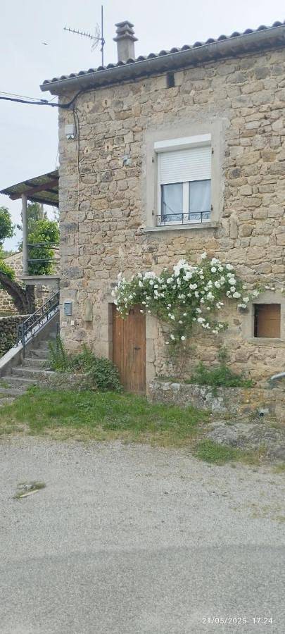 Gîte pour 3 personnes, avec balcon à Lablachère