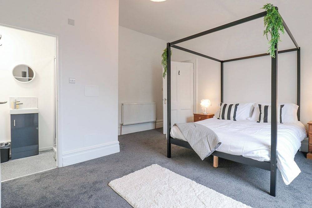The Wiltons, family friendly, with a garden in Bexhill-On-Sea in Bexhill, East Sussex