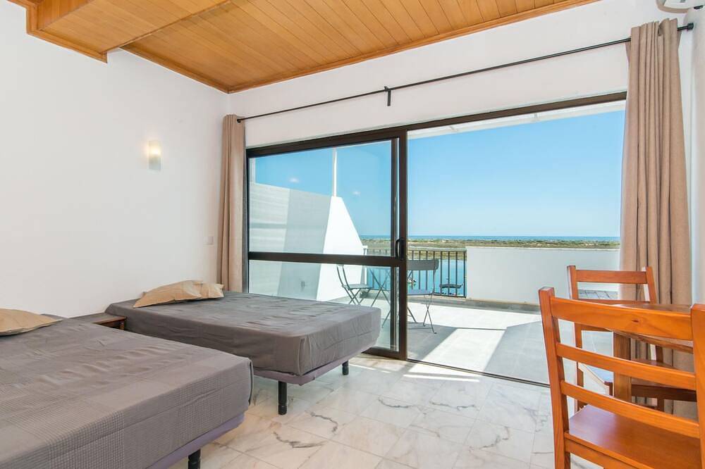 Ganze Wohnung, Studio Apartment with Sea View in Cabanas de Tavira, Praia das Cabanas