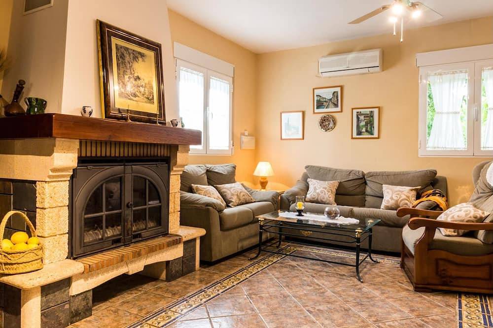 Farmhouse with garden, pool and barbecue in Dúrcal, Granada Province