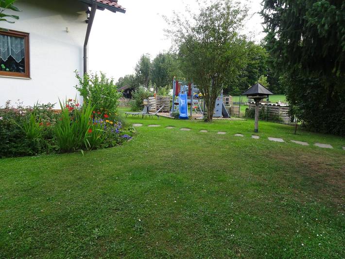 Ferienwohnung für 6 Personen, mit Garten und Whirlpool, kinderfreundlich in Obertrubach - 3