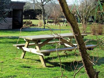 Chambre d’hôte pour 2 personnes, avec jardin dans Allier