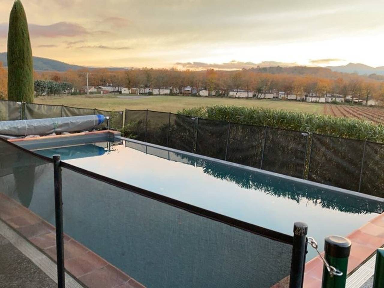 Villa à Lagorce avec piscine privative, 4 chambres, grand terrain, animaux admis, tout confort in Lagorce, Ardèche