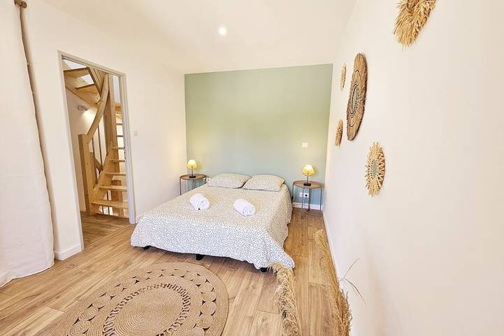 Location de vacances pour 6 personnes, avec terrasse et jardin à Châteauneuf-sur-Charente - 4