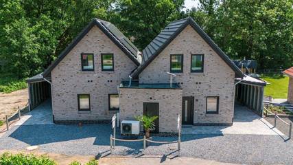 Ferienhaus für 6 Personen, mit Garten und Sauna in Jade