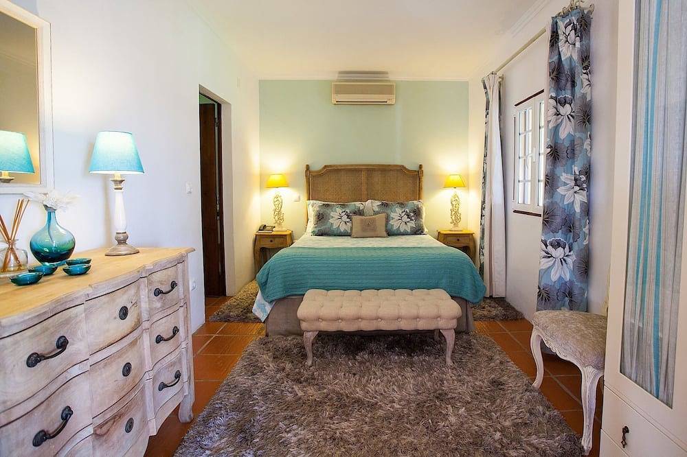 Luxury Alentejo Estate & Country House in Redondo, Évora District