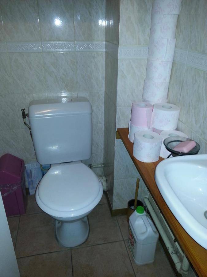 Gîte pour 2 personnes, avec jardin ainsi que terrasse et piscine à Bouc-Bel-Air - 2