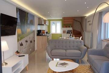 Gîte pour 4 personnes, avec terrasse ainsi que piscine et jardin à Sundhouse