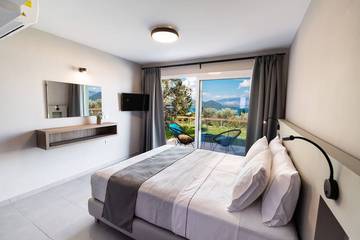 Villa για 8 Άτομα σε Νικιάνα, Αλέξανδρο, Φωτογραφία 1