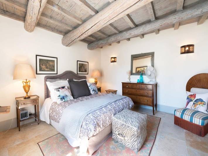 Apartamento entero, Heated Pool Apartment in Uzes in Uzès, Region de Nimes