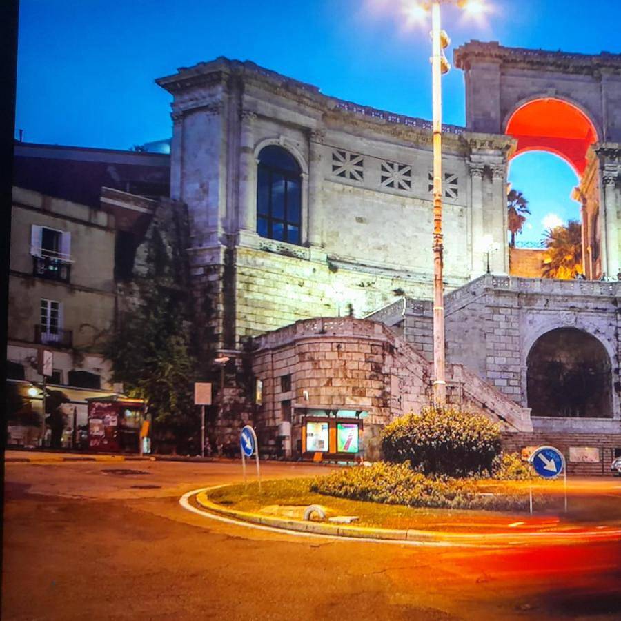 Brezza di mare appartamento in Villa con giardino e spiaggia ,casa vacanze al mare in Quartu Sant'Elena, Campidano