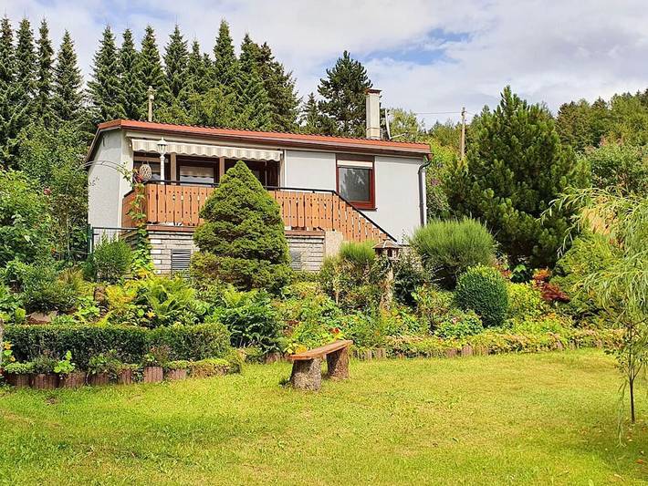Ferienhaus für 3 Personen, mit Terrasse und Garten sowie Ausblick