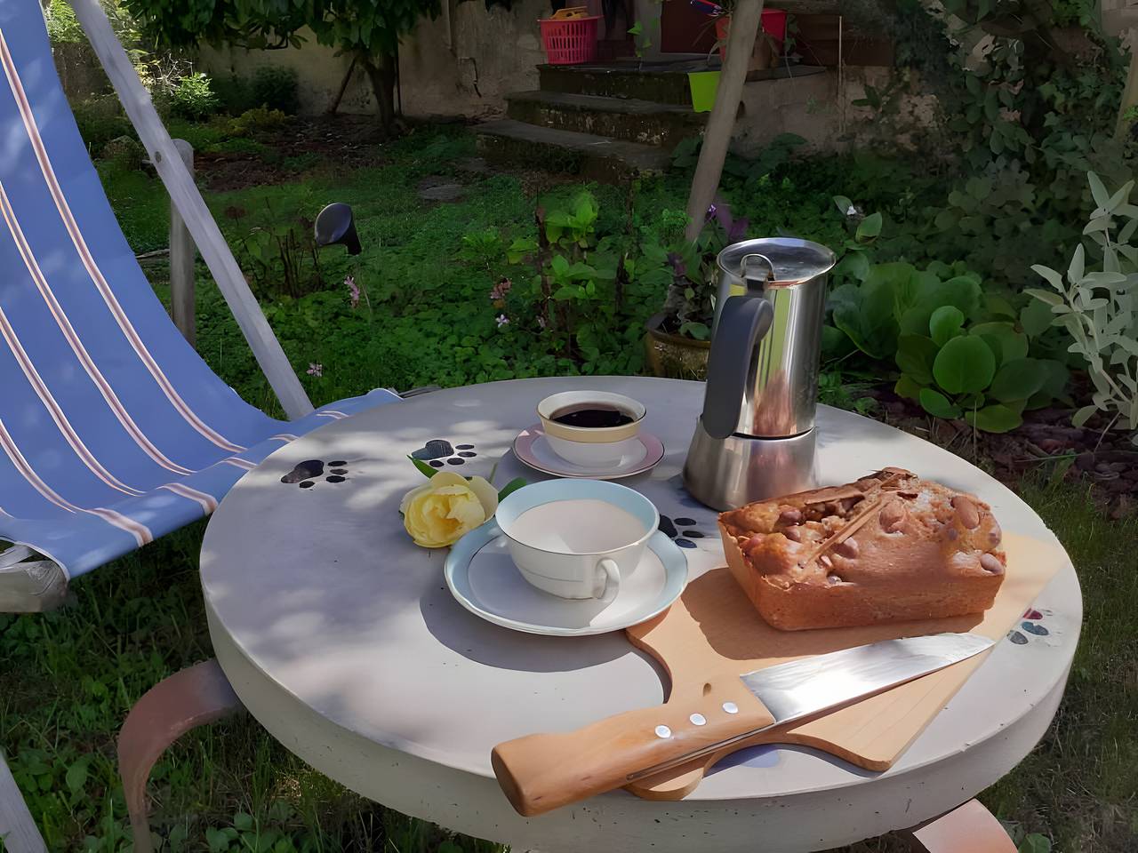 Chambre d'hôtes 'La Grange Aux Livres' avec jardin partagé et Wi-Fi in Mouzieys-Panens, Région d'Albi