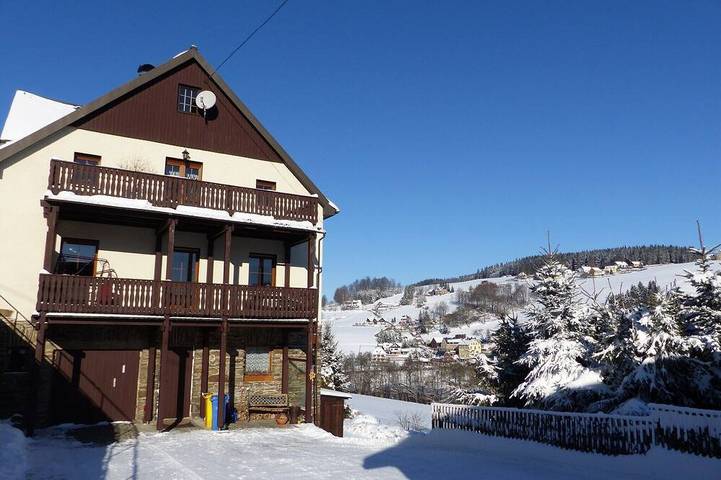 Ferienwohnung für 4 Personen, mit Garten und Balkon in Rittersgrün