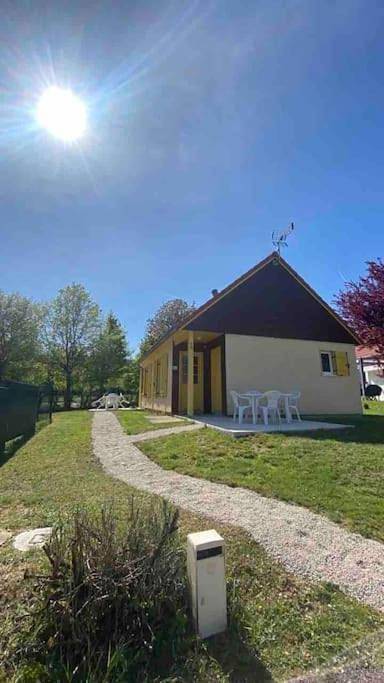 Location de vacances pour 4 personnes, avec jardin et vue ainsi que vue sur le lac et terrasse, animaux acceptés dans Lac de Der-Chantecoq (Giffaumont-Champaubert) - 3