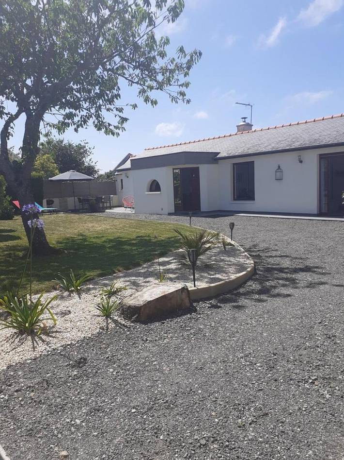 Gîte pour 4 personnes, avec terrasse et jardin à Étables-sur-Mer - 2