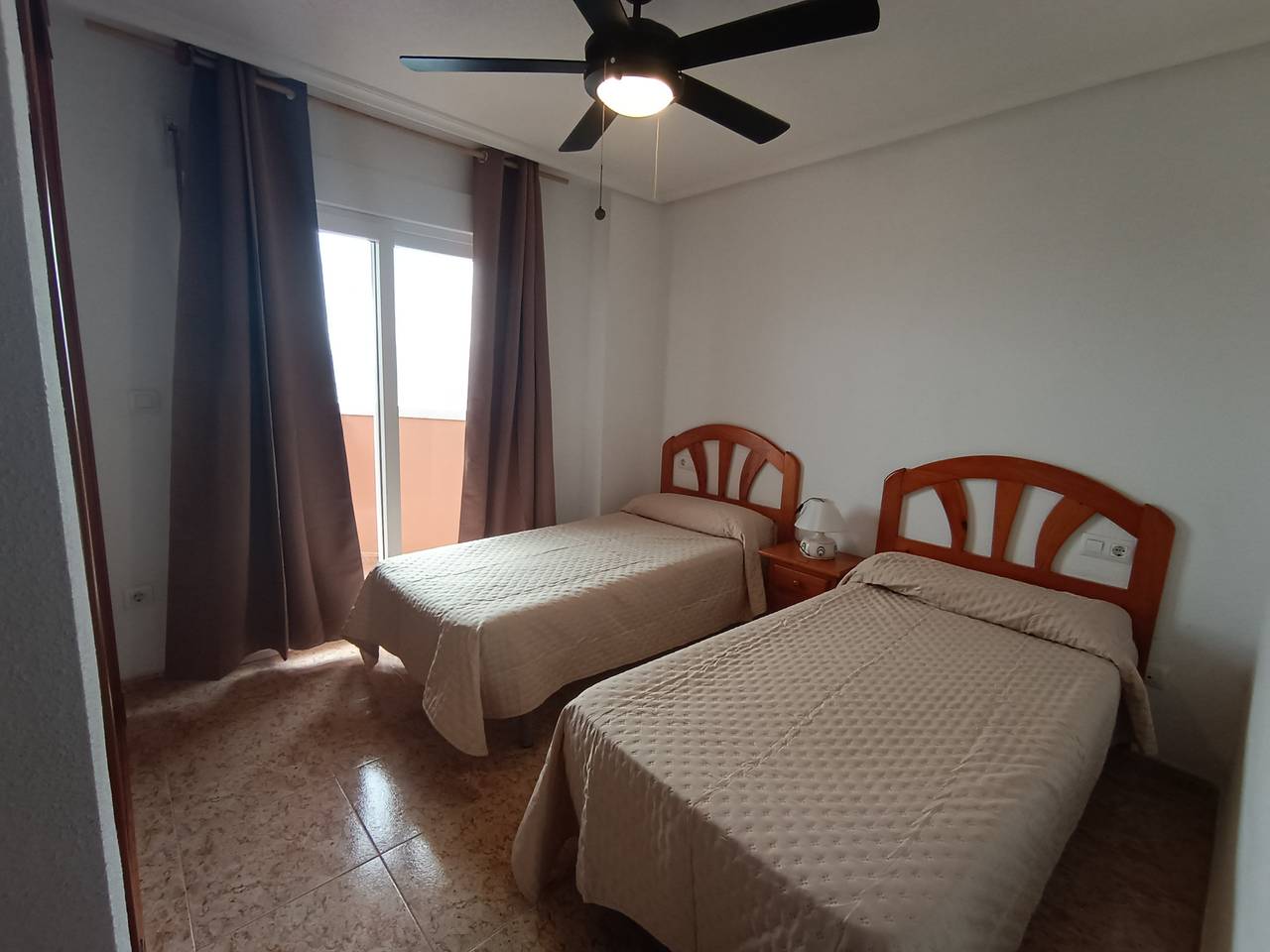 Appartement entier, Appartement de vacances pour 5 personnes avec terrasse in La Manga del Mar Menor, Carthagène