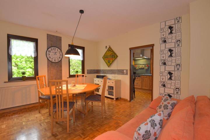 Ferienwohnung für 4 Personen, mit Garten in Steinbach-Hallenberg - 2