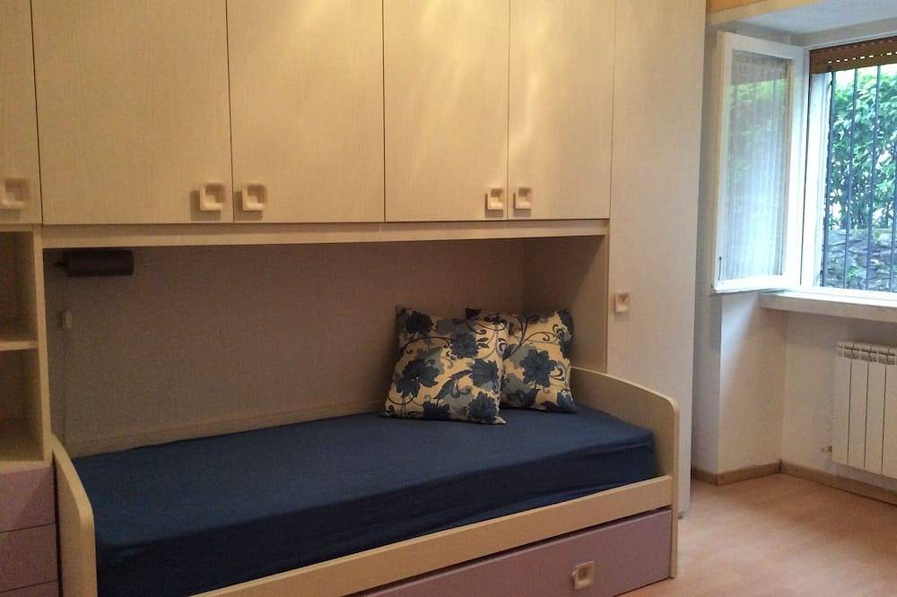 Appartamento intero, Appartamento soleggiato con vista lago mozzafiato in Vignone (Dumenza), Agra