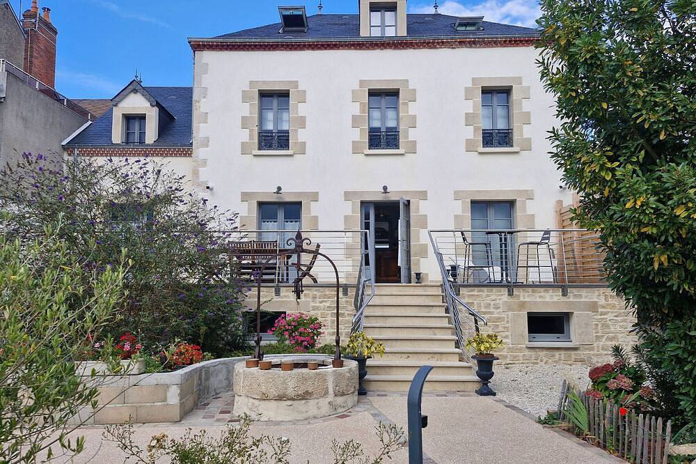 Quiet Getaway with Views, Near Loire & Canal, Pet-Friendly, Ideal for Groups in Briare, Montargis region