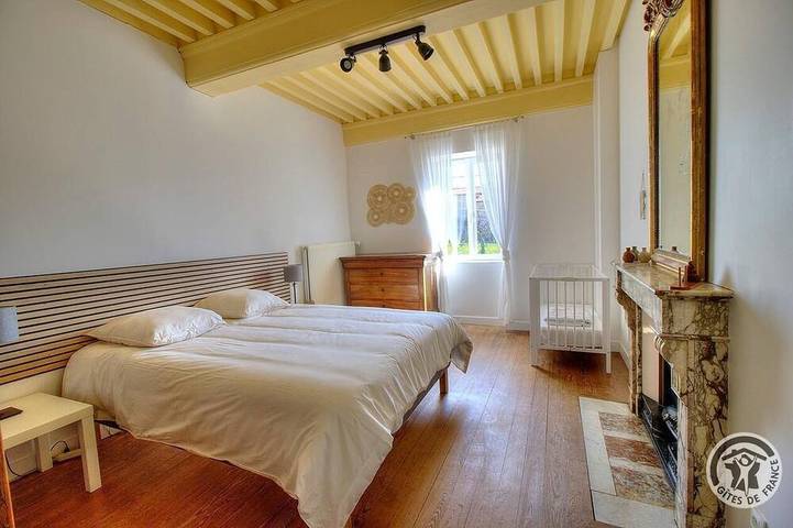 Location de vacances pour 6 personnes, avec jardin à Saint-Étienne-des-Oullières - 2