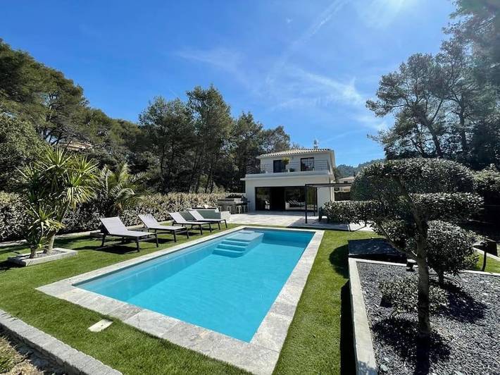 Villa für 8 Personen, mit Pool und Terrasse sowie Garten - 1