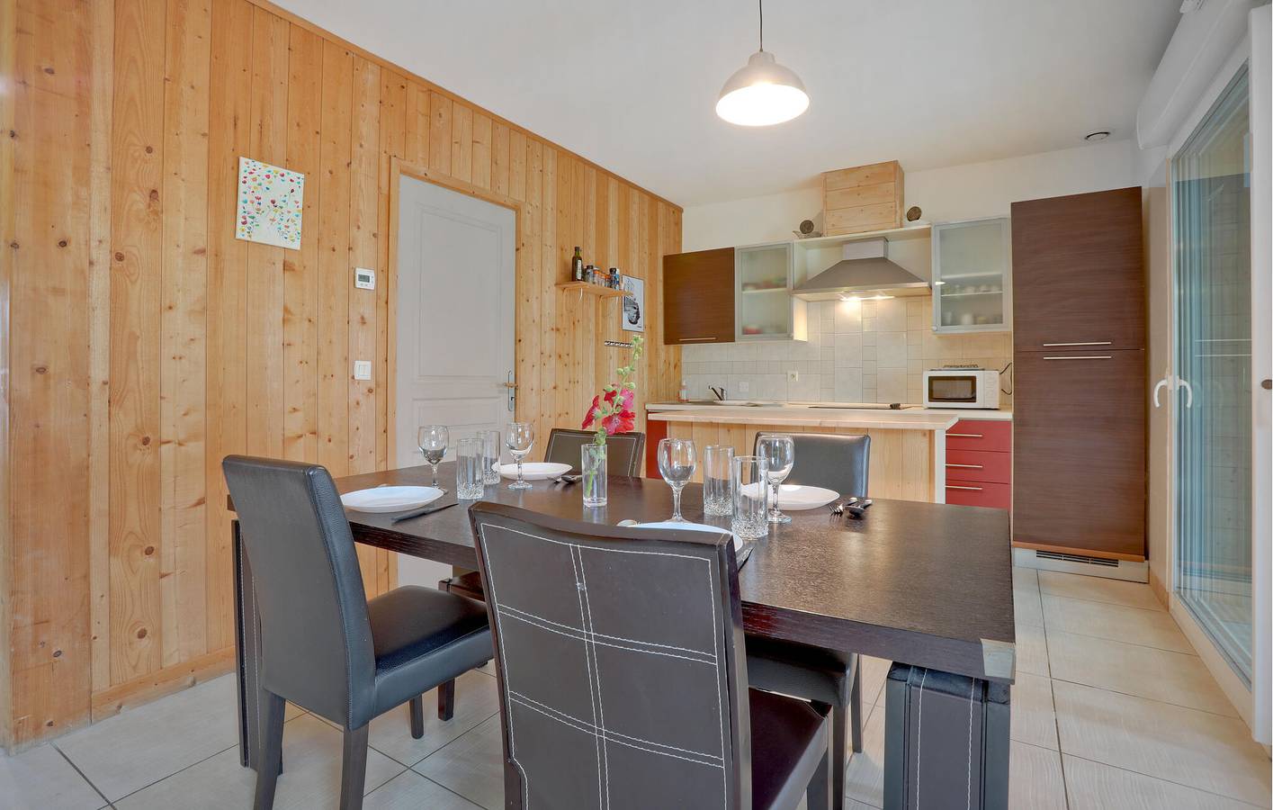 Appartement en bord de mer avec commodités et parking in Créances-Plage, Créances