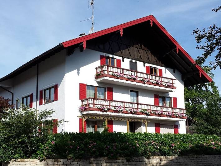 Ferienhaus für 4 Personen, mit Balkon in Rimsting
