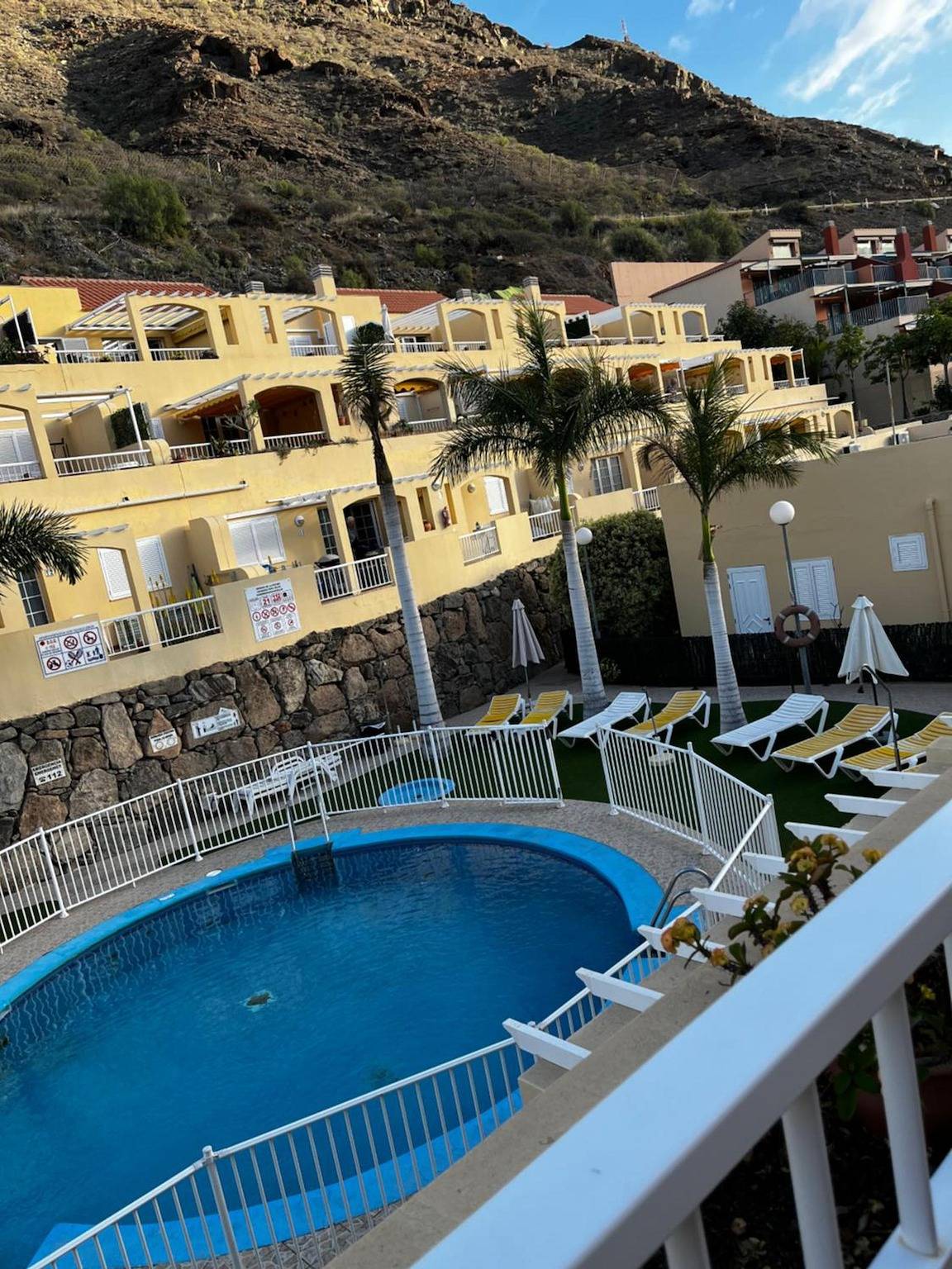 Apartamento entero, Vacaciones 'Los Mangueros Beach 6 - Mogán' con vistas a la montaña, Wi-Fi y aire acondicionado in Puerto de Mogan, Mogán