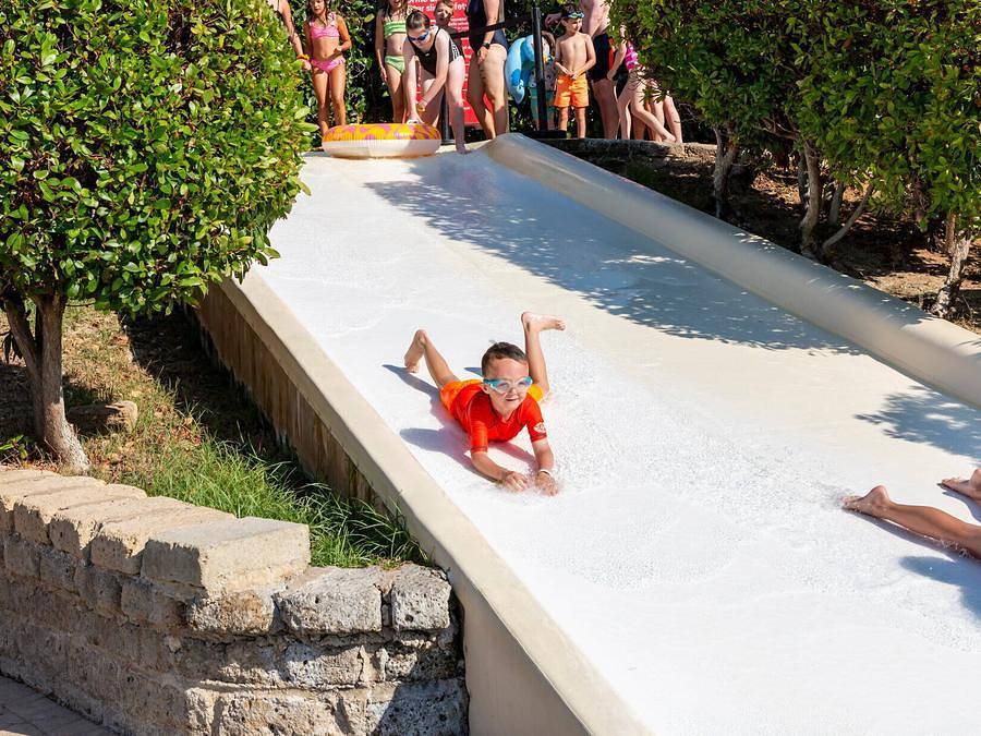 Camping Fabulous Village - Stacaravan 4 personen - Klassiek | 2 Slaapkamers | 4 Pers | Verhoogd terras | Airconditioning, foto 14
