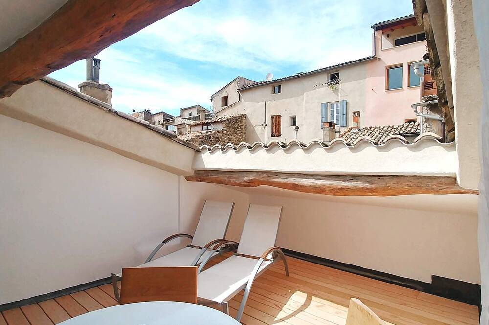 Entire apartment, Art Déco-Apartment-Superior-View Mountains in Nyons, Nyons region