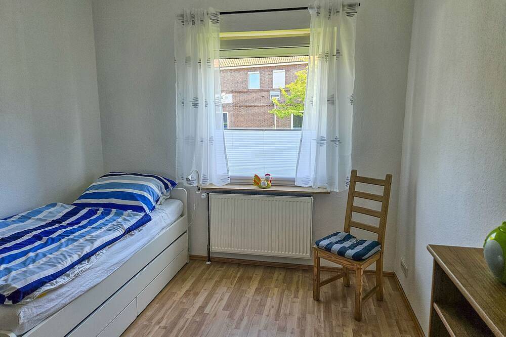 Ganze Wohnung, 064 Ferienwohnung Lindenstraße mit Kamin und 2 Schlafzimmern - 064 Linde in Wilhelmshaven, Südliche Nordseeküste