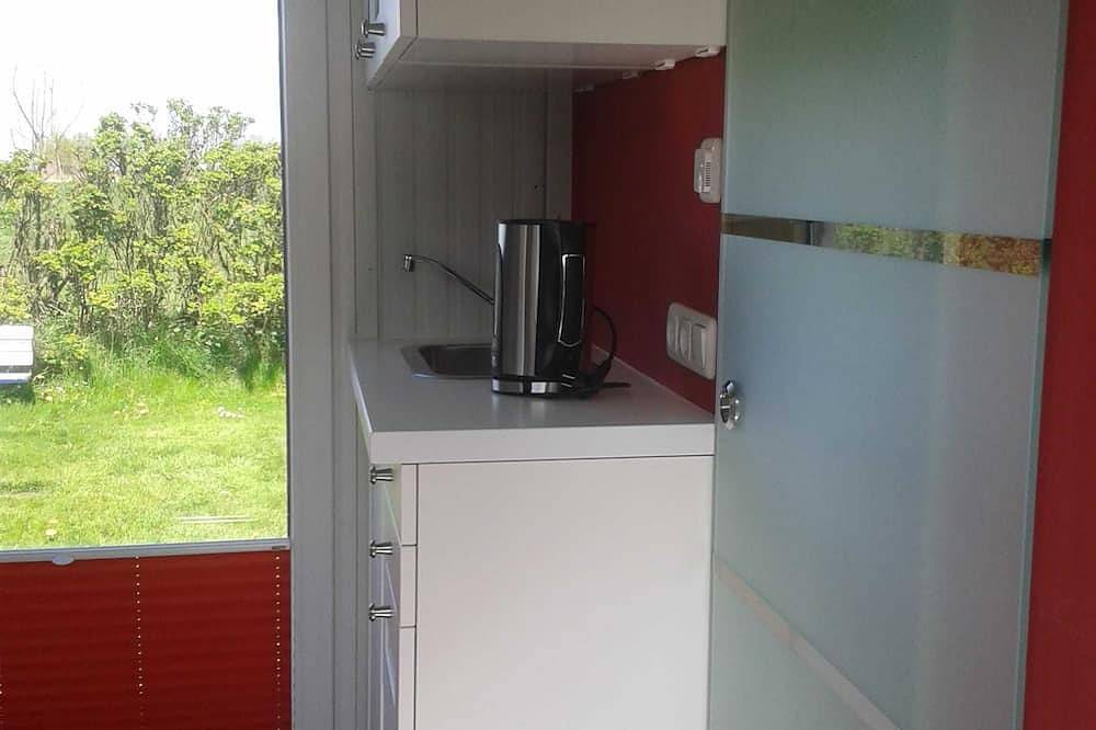 Tiny House 1 mit Terrasse, sehr ruhig in Kollmar - Luxus Chalet mit Terrasse in Kollmar, Kreis Steinburg