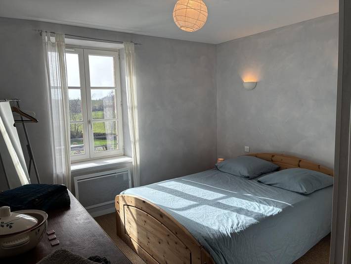 Gîte pour 6 personnes, avec terrasse à Saint-Léger-sous-Beuvray - 4