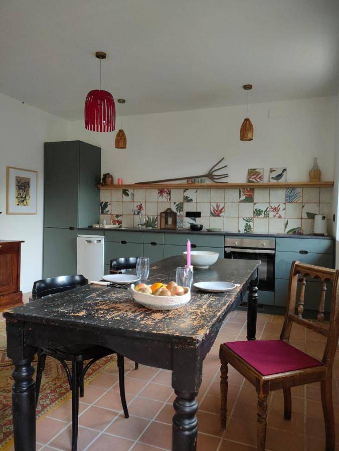 Gîte pour 3 personnes, avec vue ainsi que jardin et terrasse, animaux acceptés à Montseny - 2