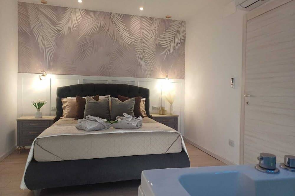 Entire apartment, Appartamento esclusivo nel cuore della città antica. in Sassari, Sassari Province