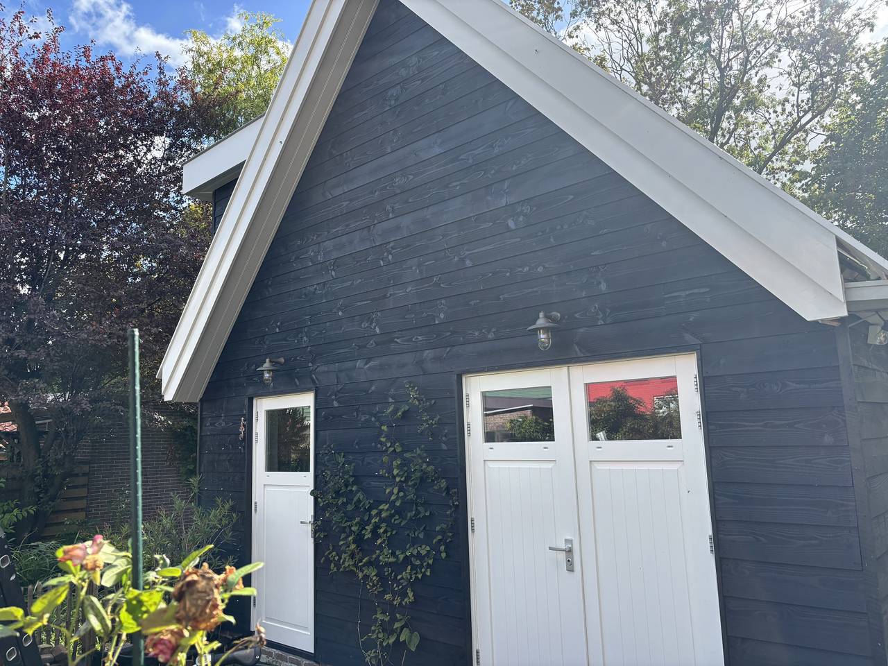 Charming 2-person holiday home located on the Bloksloot in Krommenie, North Holland in Costa Holandesa