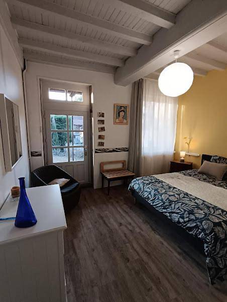 Double Room in Saint-Germain-du-Bois, Région de Louhans