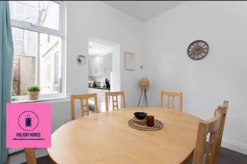 Holiday Rental for 8 People in Barrow-in-Furness, Cumbria, Photo 1