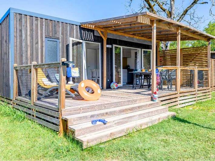Location de vacances pour 4 personnes, avec bassin pour enfant à Souillac