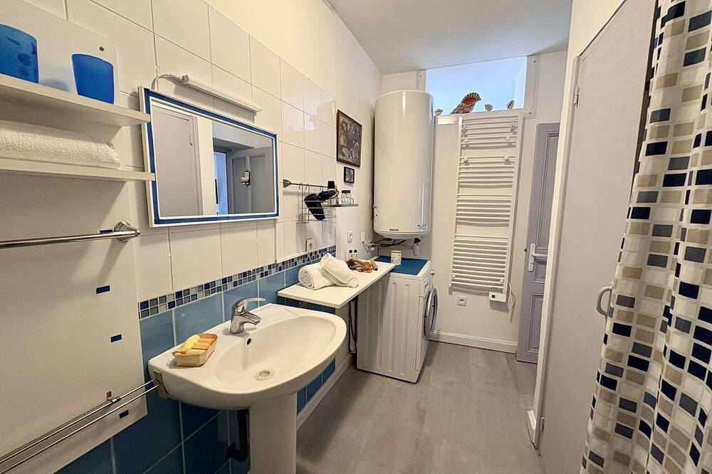 Appartement entier, Appartement en centre avec clim - 3 pers. in Saint-Raphaël, Massif de l'Esterel