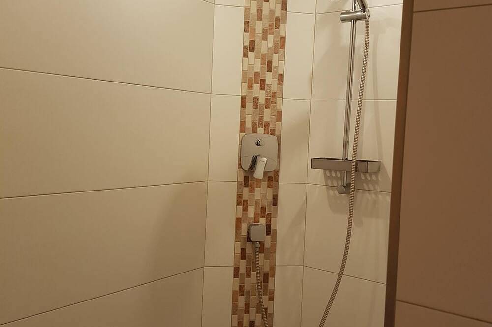 Ganze Wohnung, Ferienwohnung Till - Appartement/Fewo, Dusche oder Bad, Wc, 1 Schlafrau in Mölln, Kreis Herzogtum Lauenburg