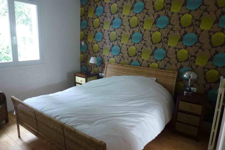 Location de vacances pour 5 personnes, avec jardin à Saint-Médard-en-Jalles - 2