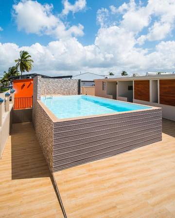 Gîte pour 2 personnes, avec piscine et sauna ainsi que terrasse et jacuzzi dans Port-Louis Guadeloupe