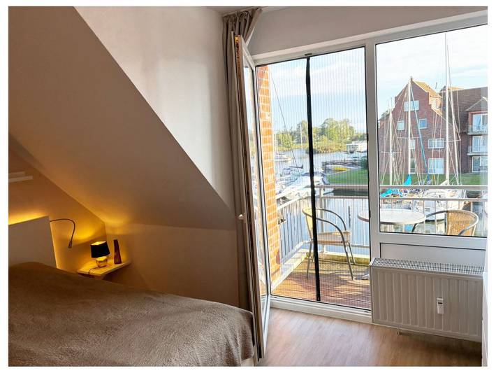 Ferienwohnung für 2 Personen, mit Garten und Ausblick sowie Balkon und Seeblick, kinderfreundlich in Ueckermünde - 2