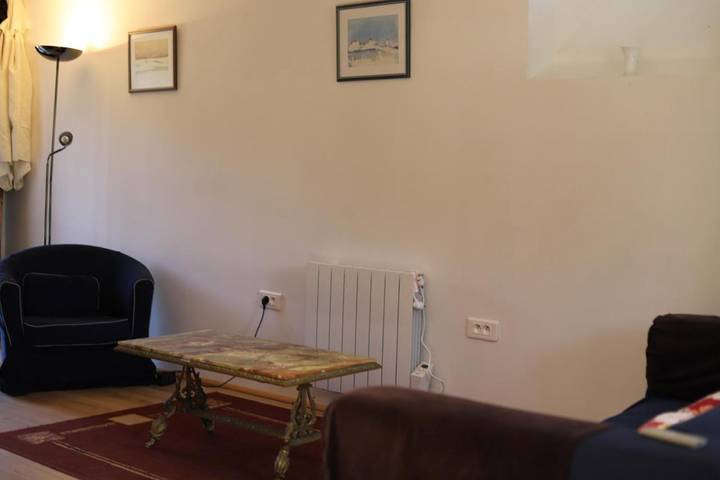 Location de vacances pour 4 personnes, avec vue et bassin pour enfant ainsi que piscine et jardin, adapté aux familles à Madiran - 3