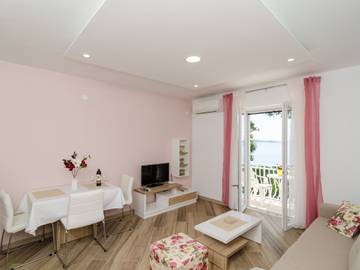 Holiday Rental for 4 People in Srebreno, Dubrovnik-Neretva, Photo 4