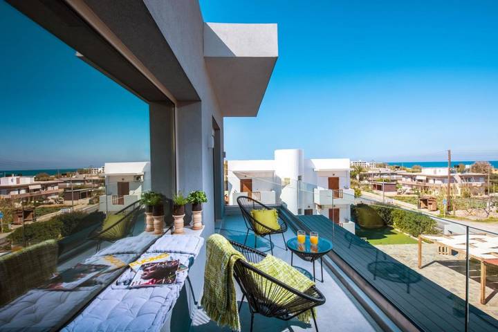 Vakantieappartement voor 4 personen, with Balkon and Terras as well as Tuin and Zwembad in Chersonissos