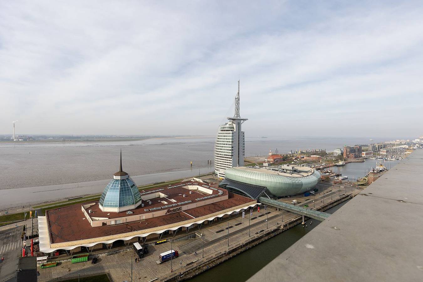 Ganze Wohnung, Ferienwohnung Weserblick. Hafennähe und schöne Aussicht. in Bremerhaven-Mitte, Bremerhaven